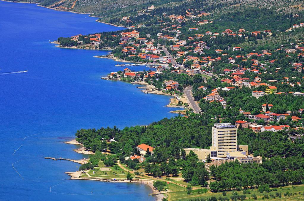 Apartmani Simic Starigrad Paklenica Buitenkant foto