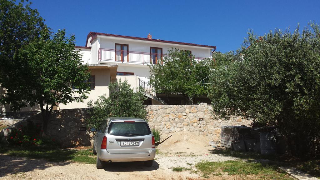 Apartmani Simic Starigrad Paklenica Buitenkant foto